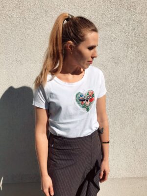 Organic T-Shirt - Embroidery - White - Bug - Outfit