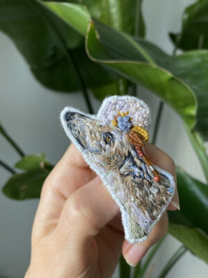 Brooch Embroidery - Greyhound Oldie